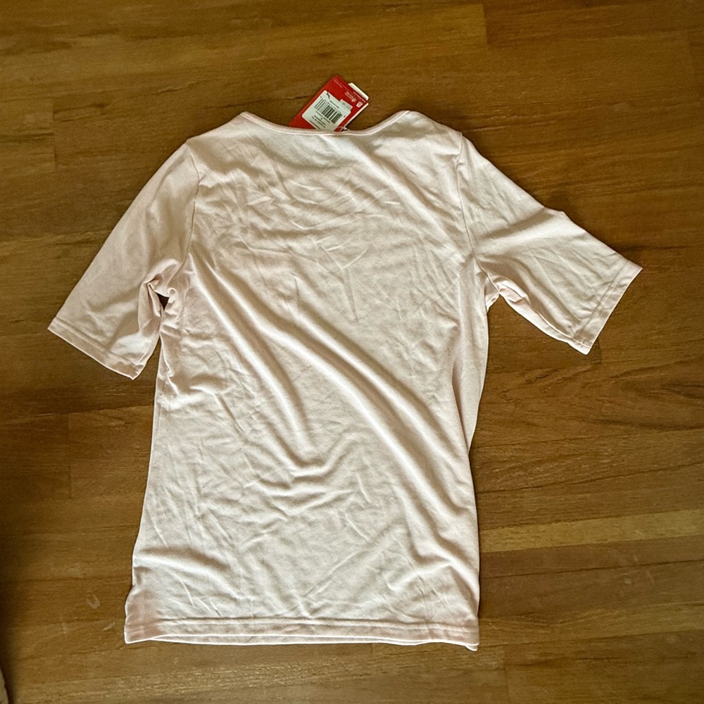 The North Face Short Sleeve Pocket Tee - Pale Pink - Picture 6 of 6